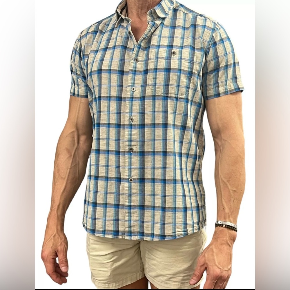 KÜHL Men’s Elüxur Logo Vented Short Sleeve Button-Down Shirt Blue Plaid Size M